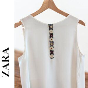 Zara XS Sleeveless Top Blouse White Crepe with Sequin